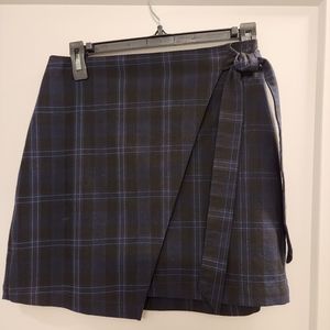 Crossover Tie Waist Plaid Mini Skirt